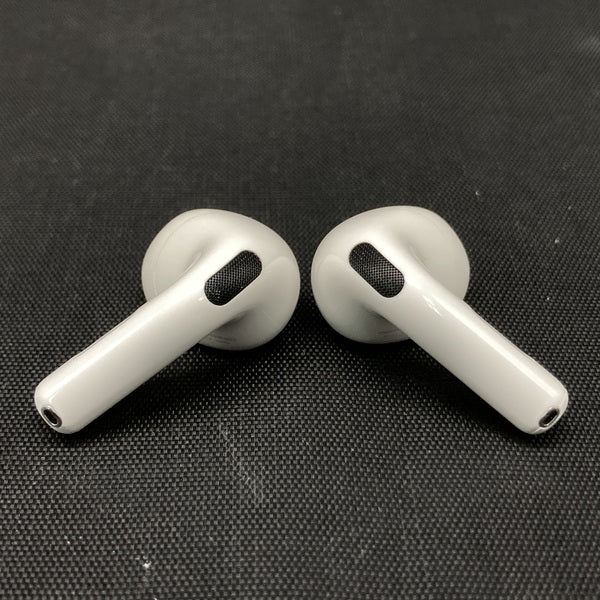 【中古】AirPods 4 MXP93J/A（アクティブノイズキャンセリング搭載）【秋葉原】