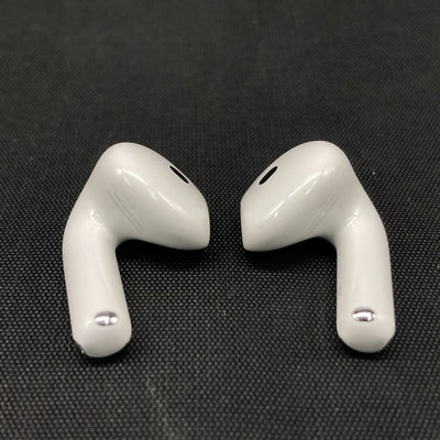 【中古】AirPods 4 MXP93J/A（アクティブノイズキャンセリング搭載）【秋葉原】