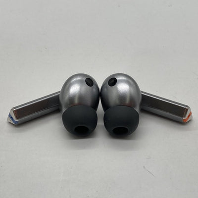 【中古】Galaxy Buds3 Pro シルバー 【SM-R630NZAAXJP】【秋葉原】