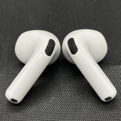 【中古】AirPods 4 MXP63J/A【秋葉原】