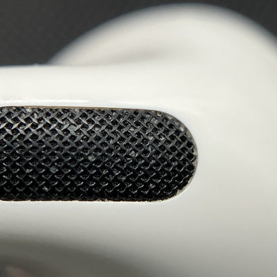 【中古】AirPods 4 MXP63J/A【秋葉原】