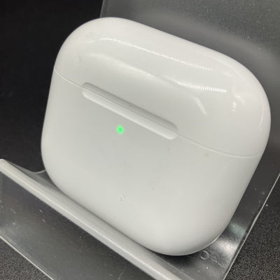 【中古】AirPods 4 MXP93J/A（アクティブノイズキャンセリング搭載）【秋葉原】
