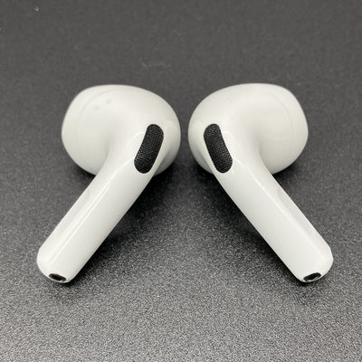 【中古】AirPods 4 MXP93J/A（アクティブノイズキャンセリング搭載）【秋葉原】