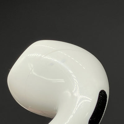 【中古】AirPods 4 MXP93J/A（アクティブノイズキャンセリング搭載）【秋葉原】