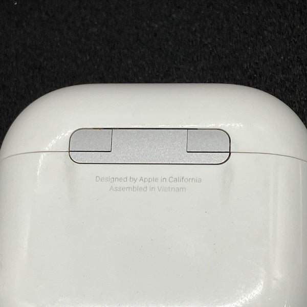 【中古】AirPods 4 MXP93J/A（アクティブノイズキャンセリング搭載）【秋葉原】