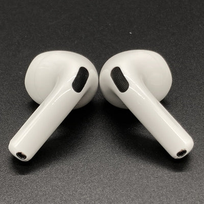 【中古】AirPods 4 MXP93J/A（アクティブノイズキャンセリング搭載）【秋葉原】