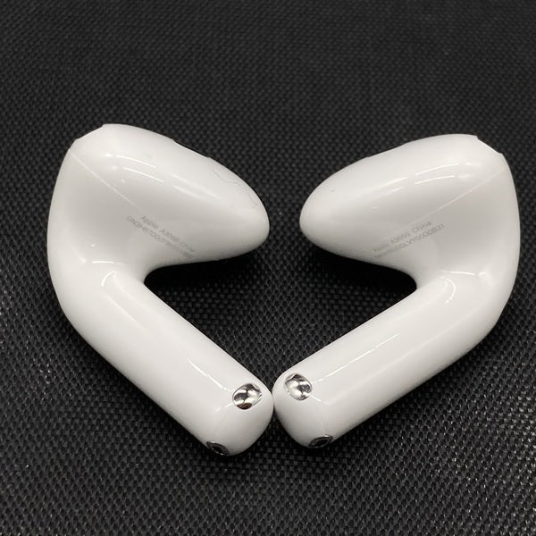【中古】AirPods 4 MXP93J/A（アクティブノイズキャンセリング搭載）【秋葉原】