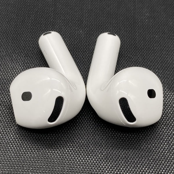 【中古】AirPods 4 MXP93J/A（アクティブノイズキャンセリング搭載）【秋葉原】