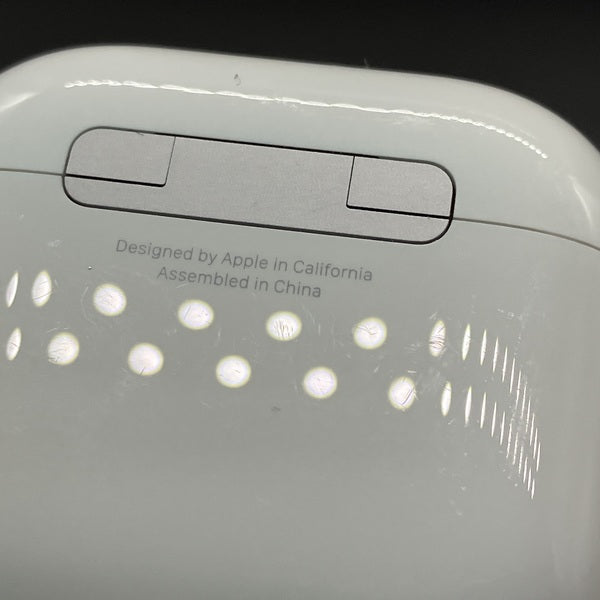 【中古】AirPods 4 MXP93J/A（アクティブノイズキャンセリング搭載）【名古屋】