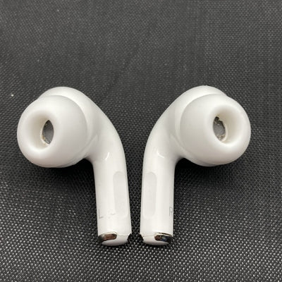 【中古】MagSafe充電ケース(USB-C)付きAirPods Pro(第2世代) MTJV3JA【名古屋】