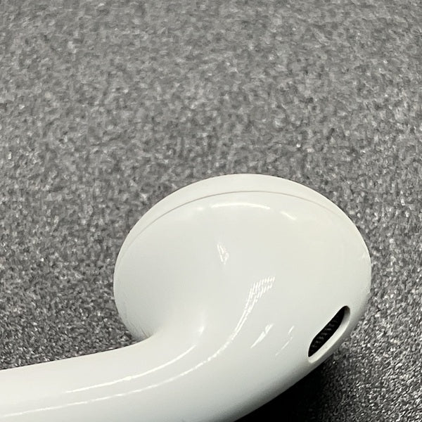 【中古】AirPods with Wireless Charging Case  MRXJ2J-A【名古屋】