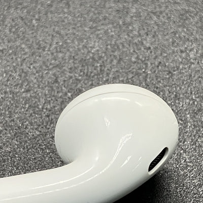 【中古】AirPods with Wireless Charging Case  MRXJ2J-A【名古屋】