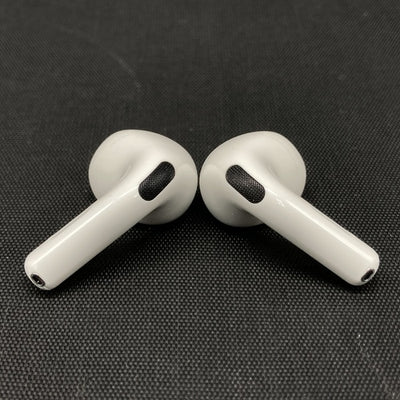 【中古】AirPods 4 MXP93J/A（アクティブノイズキャンセリング搭載）【名古屋】