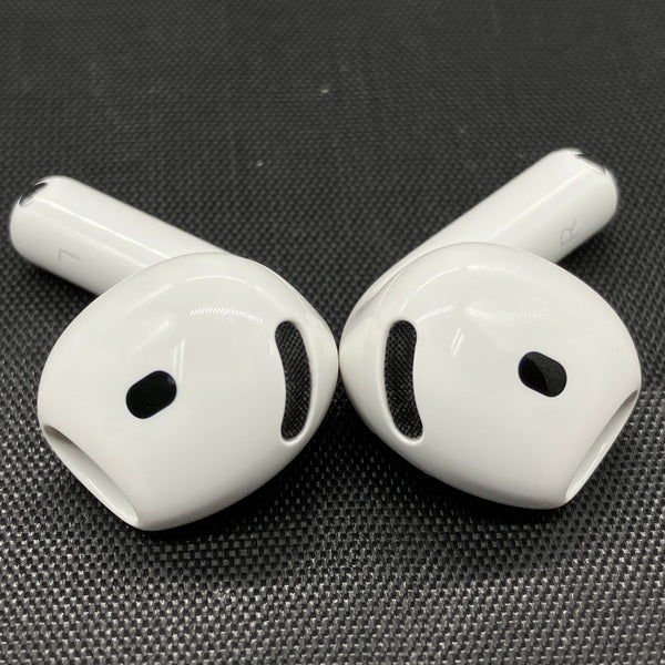 【中古】AirPods 4 MXP93J/A（アクティブノイズキャンセリング搭載）【秋葉原】