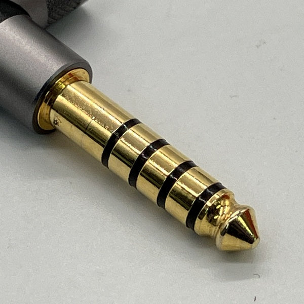 【中古】Studio 8SS 【QDC-STUDIO-8SS】【秋葉原】