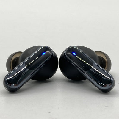 【中古】LIVE BEAM 3 ブラック【JBLLIVEBEAM3BLK】【日本橋】