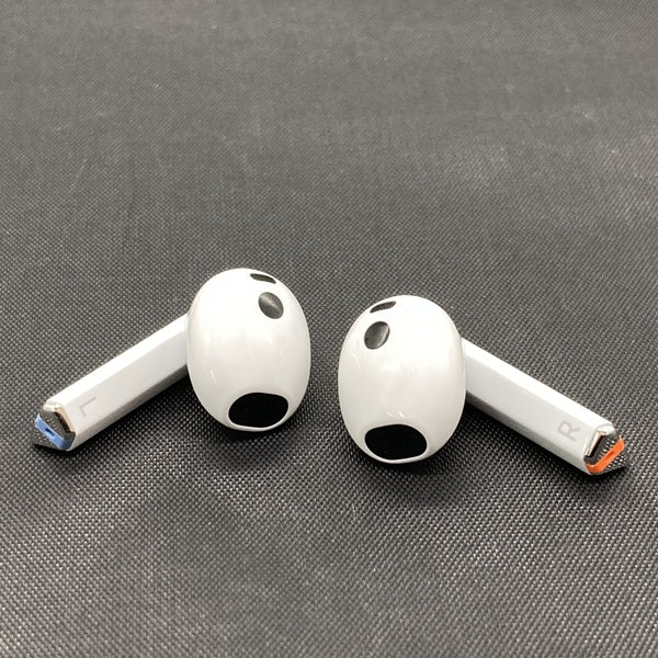 【中古】Galaxy Buds3 ホワイト 【SM-R530NZWAXJP】【日本橋】