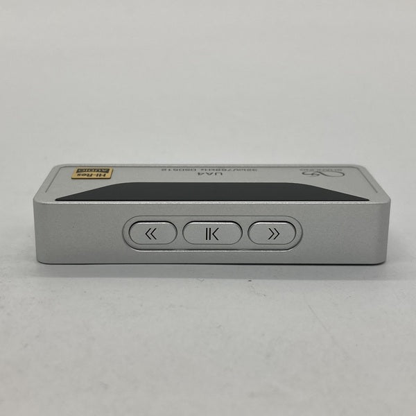 【中古】UA4 シルバー【秋葉原】