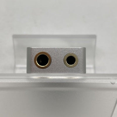 【中古】UA4 シルバー【秋葉原】