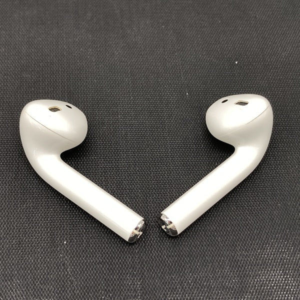 Apple 【中古】AirPods with Charging Case MV7N2J/A【秋葉原】 – e