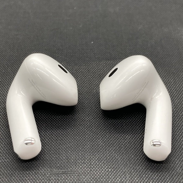 【中古】AirPods 4 MXP93J/A（アクティブノイズキャンセリング搭載）【日本橋】
