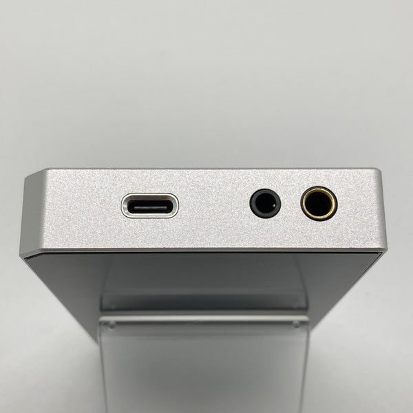 【中古】R4 - Silver【秋葉原】