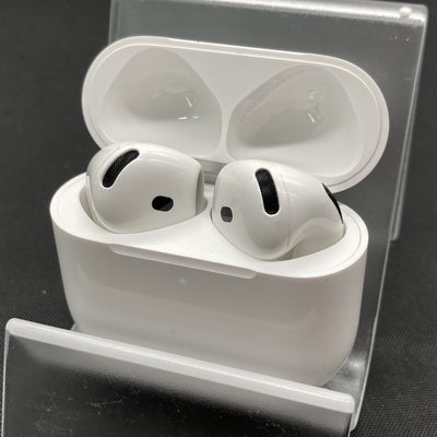 【中古】AirPods 4 MXP93J/A（アクティブノイズキャンセリング搭載）【秋葉原】