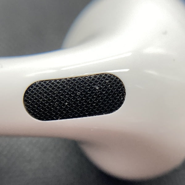 【中古】AirPods 4 MXP93J/A（アクティブノイズキャンセリング搭載）【秋葉原】