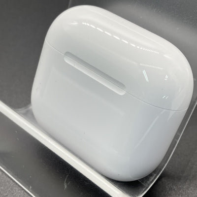 【中古】AirPods 4 MXP93J/A（アクティブノイズキャンセリング搭載）【秋葉原】
