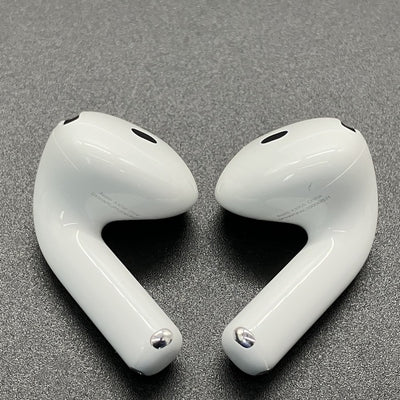 【中古】AirPods 4 MXP93J/A（アクティブノイズキャンセリング搭載）【秋葉原】