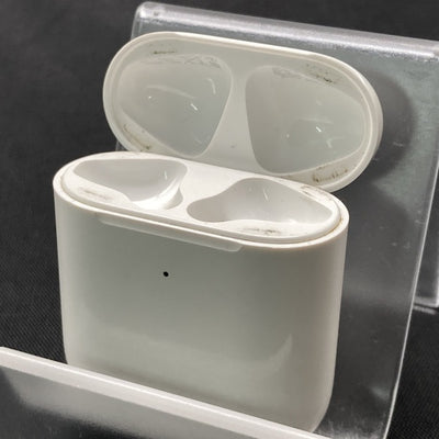 【中古】Wireless Charging Case for AirPods MR8U2J/A【秋葉原】