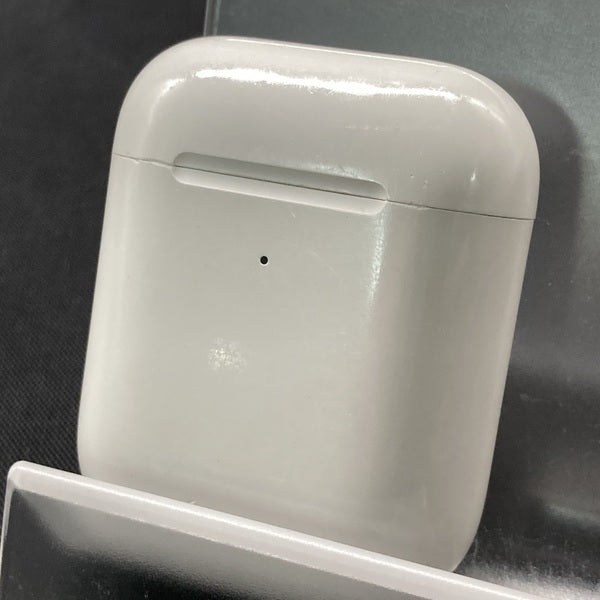 【中古】Wireless Charging Case for AirPods MR8U2J/A【秋葉原】