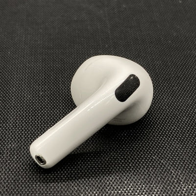 【中古】AirPods 4 (L側)（アクティブノイズキャンセリング搭載）【秋葉原】