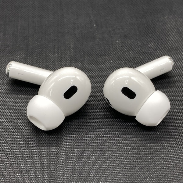 AirPods Pro 2 MagSafe充電ケース（USB-C）付き　ジャンク AirPods Pro（第2世代）MagSafe充電ケース（USB-C）を購入