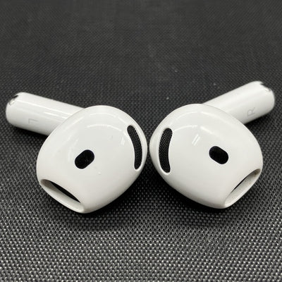 【中古】AirPods 4 MXP93J/A（アクティブノイズキャンセリング搭載）【日本橋】
