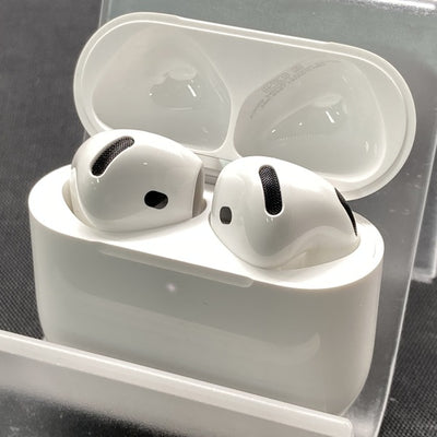 【中古】AirPods 4 MXP93J/A（アクティブノイズキャンセリング搭載）【日本橋】