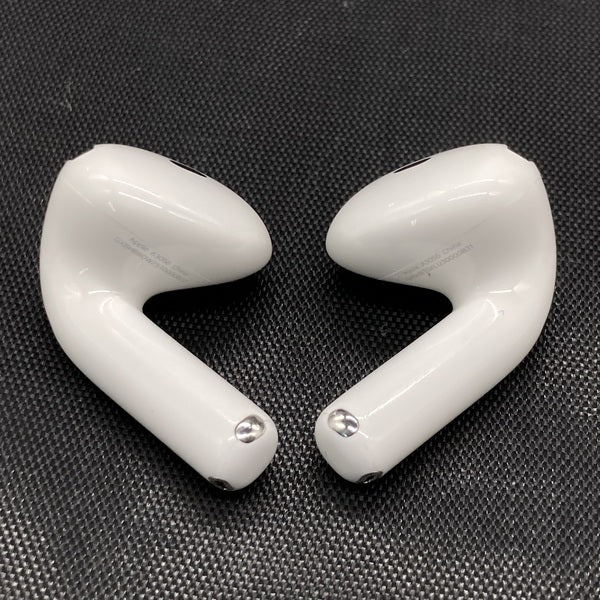 【中古】AirPods 4 MXP93J/A（アクティブノイズキャンセリング搭載）【秋葉原】