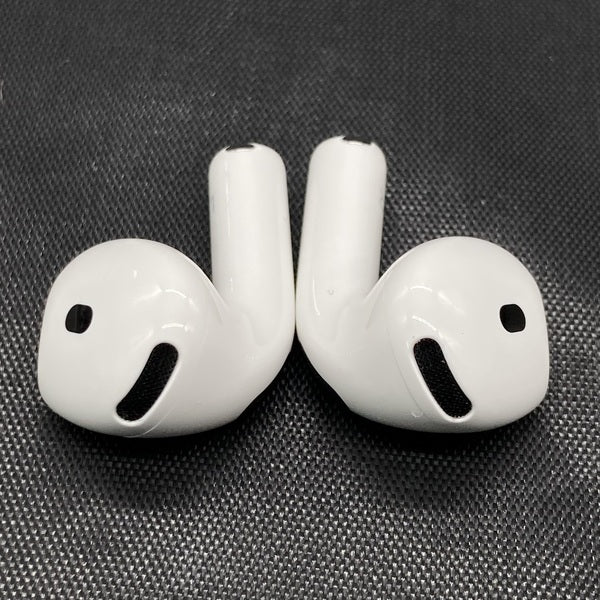 【中古】AirPods 4 MXP93J/A（アクティブノイズキャンセリング搭載）【秋葉原】