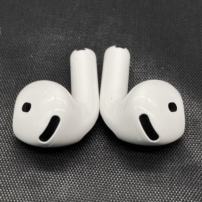【中古】AirPods 4 MXP93J/A（アクティブノイズキャンセリング搭載）【秋葉原】