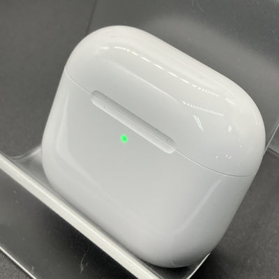 【中古】AirPods 4 MXP93J/A（アクティブノイズキャンセリング搭載）【秋葉原】