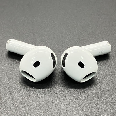 【中古】AirPods 4 MXP93J/A（アクティブノイズキャンセリング搭載）【秋葉原】