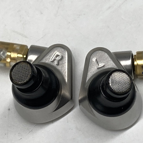 Campfire Audio 【中古】VEGA 【CAM-4907】【日本橋】 – e☆イヤホン