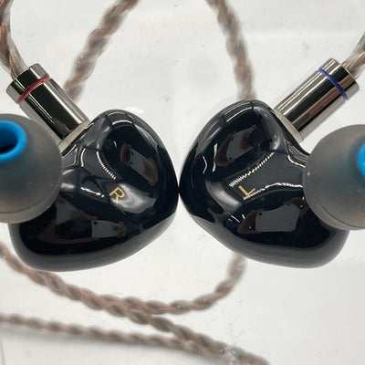 【中古】PERFORMER 8【日本橋】