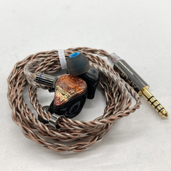 【中古】PERFORMER 8【日本橋】