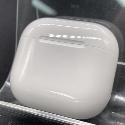 【中古】AirPods 4 MXP93J/A（アクティブノイズキャンセリング搭載）【秋葉原】