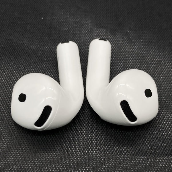 【中古】AirPods 4 MXP93J/A（アクティブノイズキャンセリング搭載）【秋葉原】