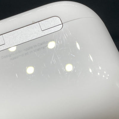 【中古】AirPods 4 MXP93J/A（アクティブノイズキャンセリング搭載）【秋葉原】