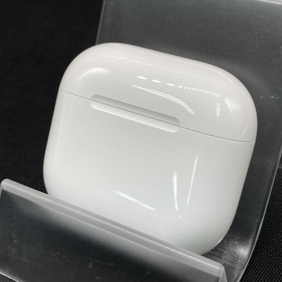 【中古】AirPods 4 MXP93J/A（アクティブノイズキャンセリング搭載）【秋葉原】