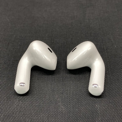 【中古】AirPods 4 MXP93J/A（アクティブノイズキャンセリング搭載）【秋葉原】