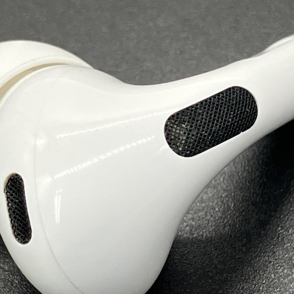 【中古】MagSafe充電ケース(USB-C)付きAirPods Pro(第2世代) MTJV3JA【日本橋】